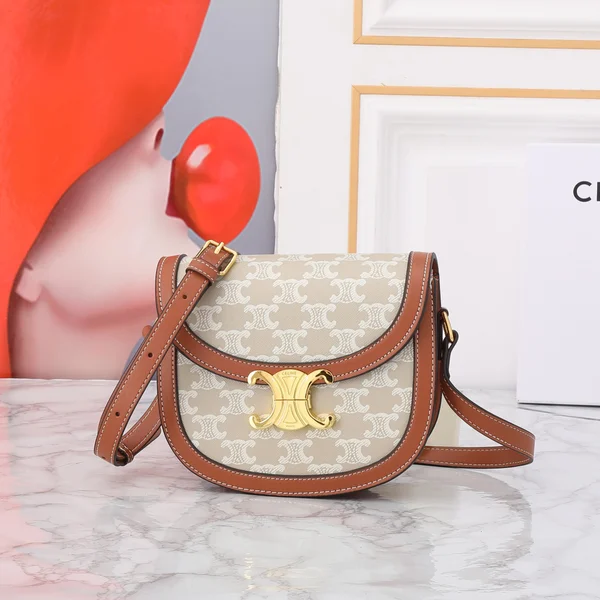 セリーヌ CELINE TEEN BESACE TRIOMPHE バッグ ナチュラル ヨガ ウェルネス バランス