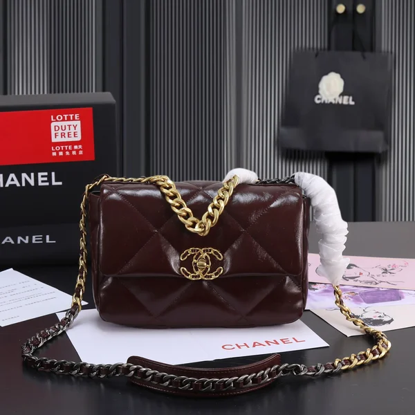 シャネル CHANEL 19 バッグ S1160 ワインレッド 羊皮 大菱格 エレガント 上質
