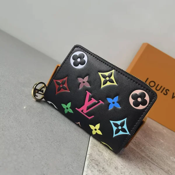 ルイヴィトン LOUIS VUITTON Lou Coussin 黒 多彩 羊皮 デザイナー 個性
