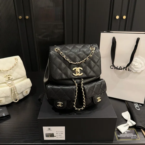 シャネル CHANEL Duma バックパック 黒 占い師 神秘的 開運 スピリチュアル
